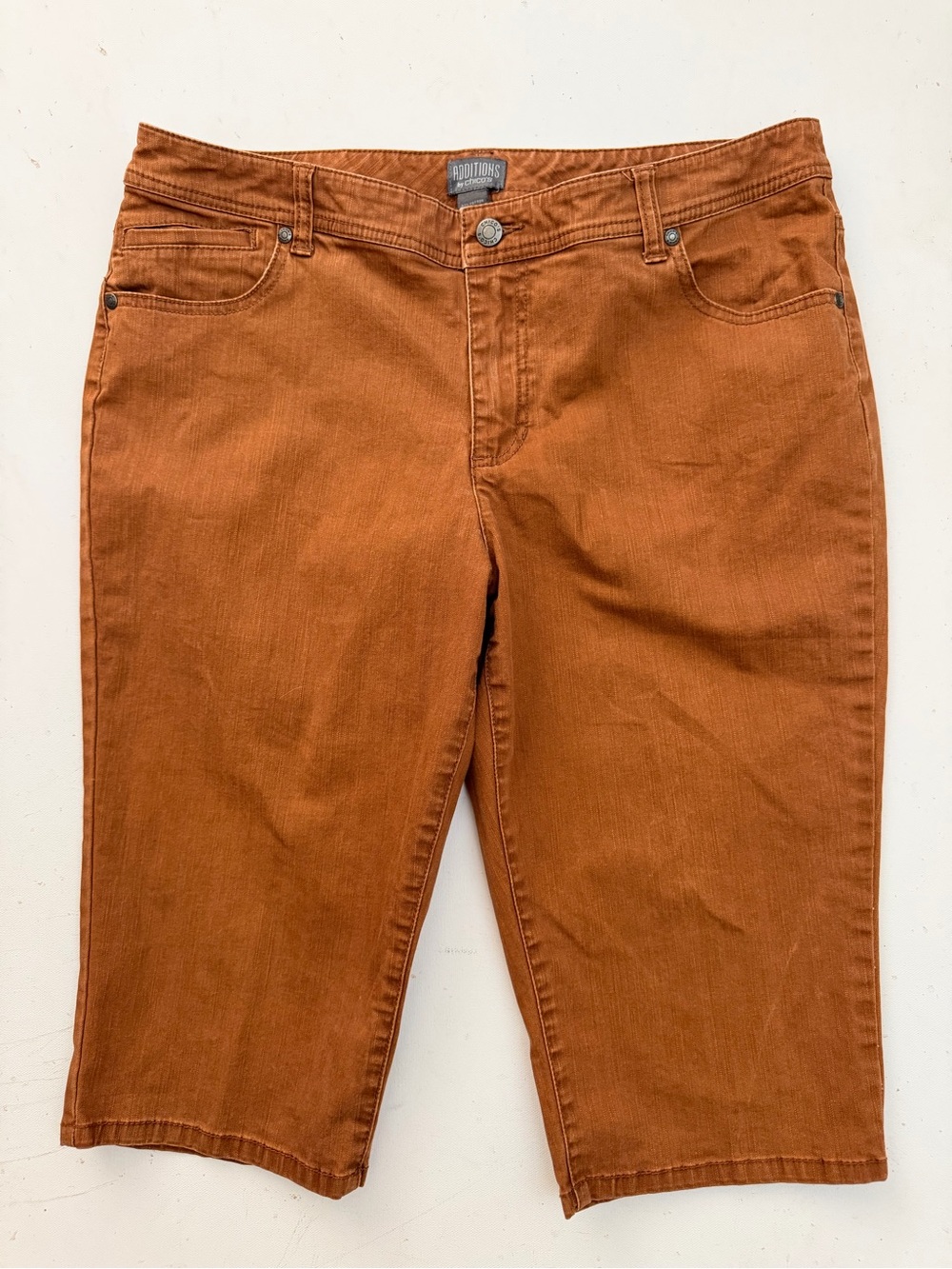 Chicos rust brown denim capri pant